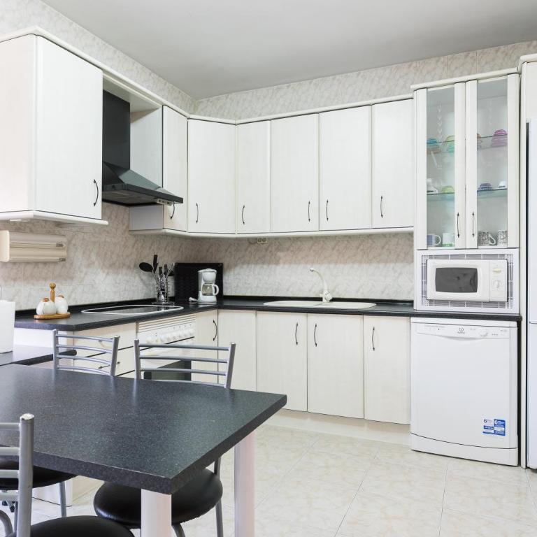 APARTAMENTOS TURISTICOS TURISToledo - Apartamento - 21