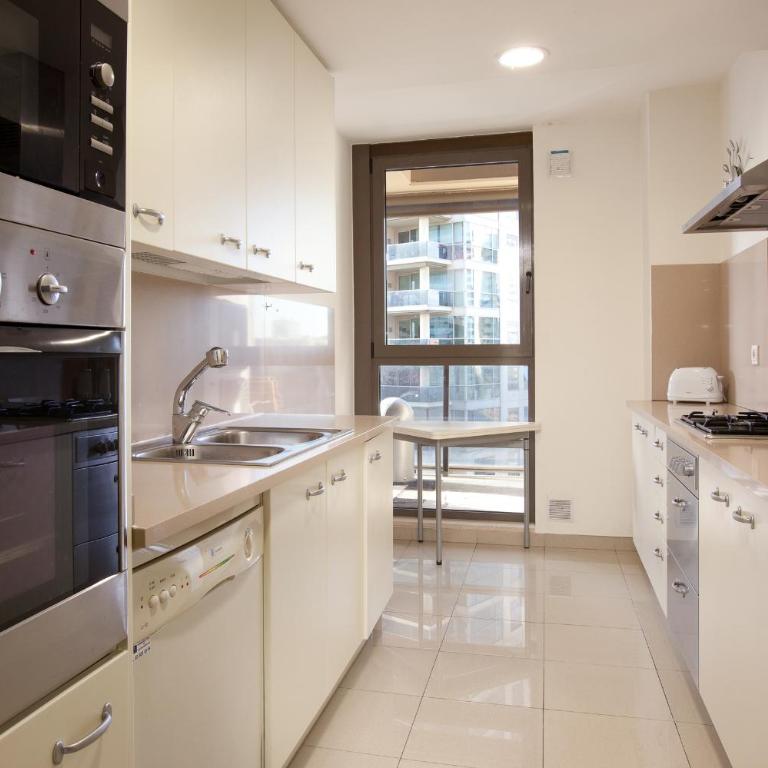Akira Flats Diagonal Mar Apartments - Four-Bedroom Apartment with Terrace - 4th Floor - 9
