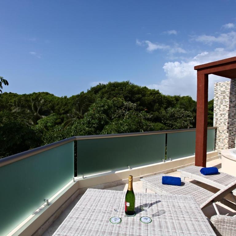 Sandos Caracol Nature Resort & Water Park All Inclusive - Select Club Penthouse Adults Only - 2