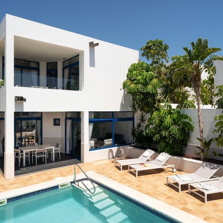 Villas de la Marina - Three-Bedroom Villa - 4