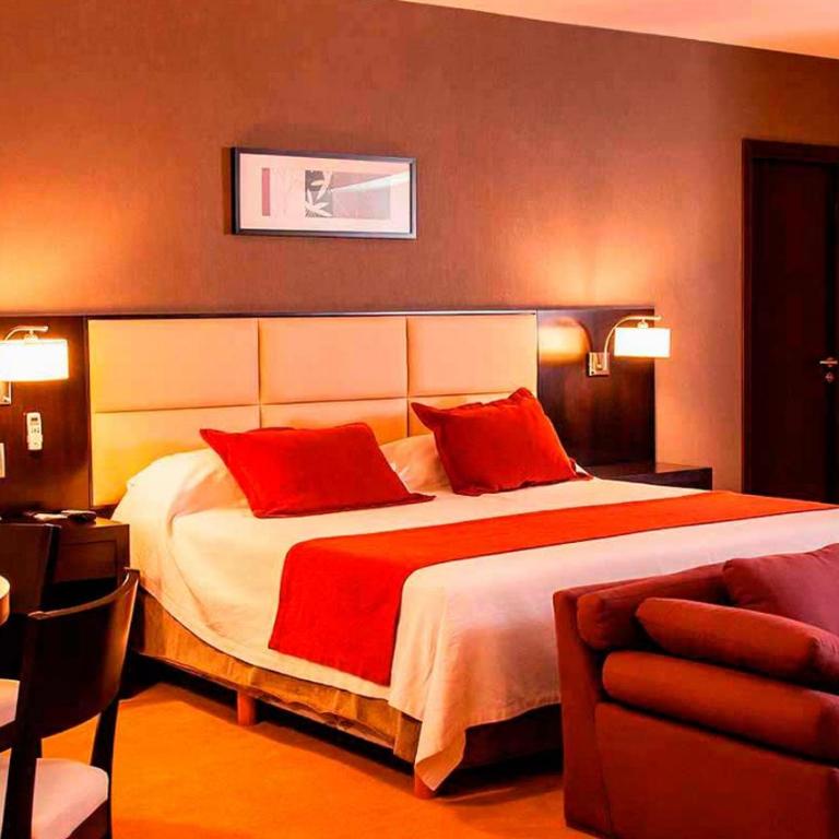 Howard Johnson Hotel & Casino - Suite Deluxe - 1
