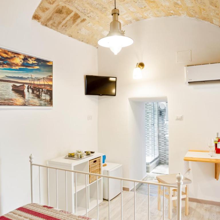 GuestHost - San Nicola Clemente Private Room - Double Room - 6