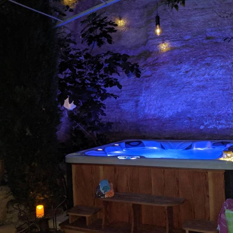 Le Bonheur - Three-Bedroom House - 45