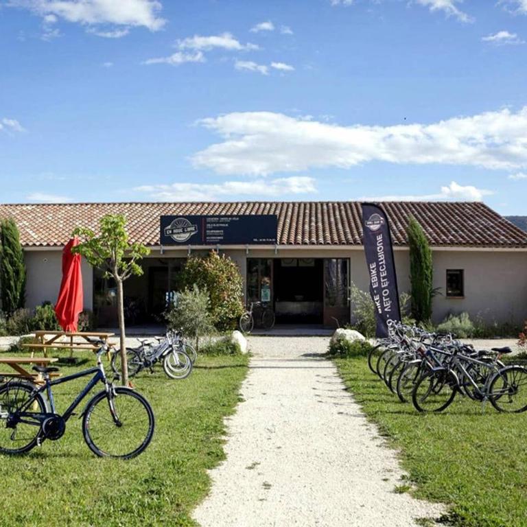 Le Bonheur - Three-Bedroom House - 94