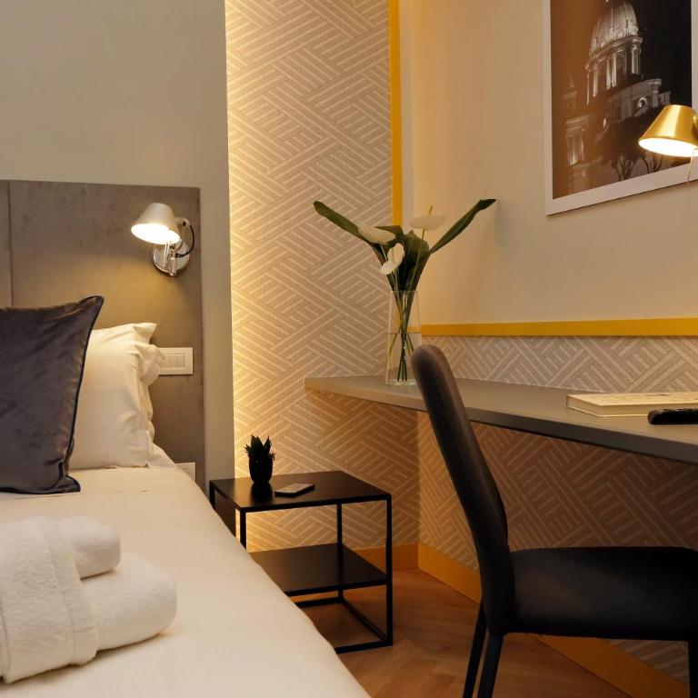 Roma Five Suites - Deluxe Room - 17