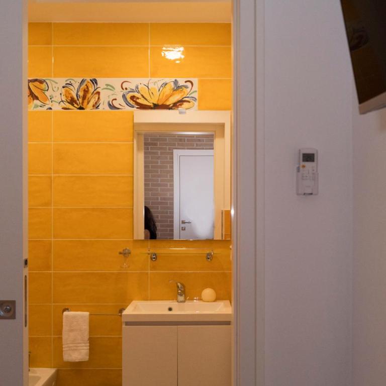 Chibao - Camera Matrimoniale con Bagno Privato - 13