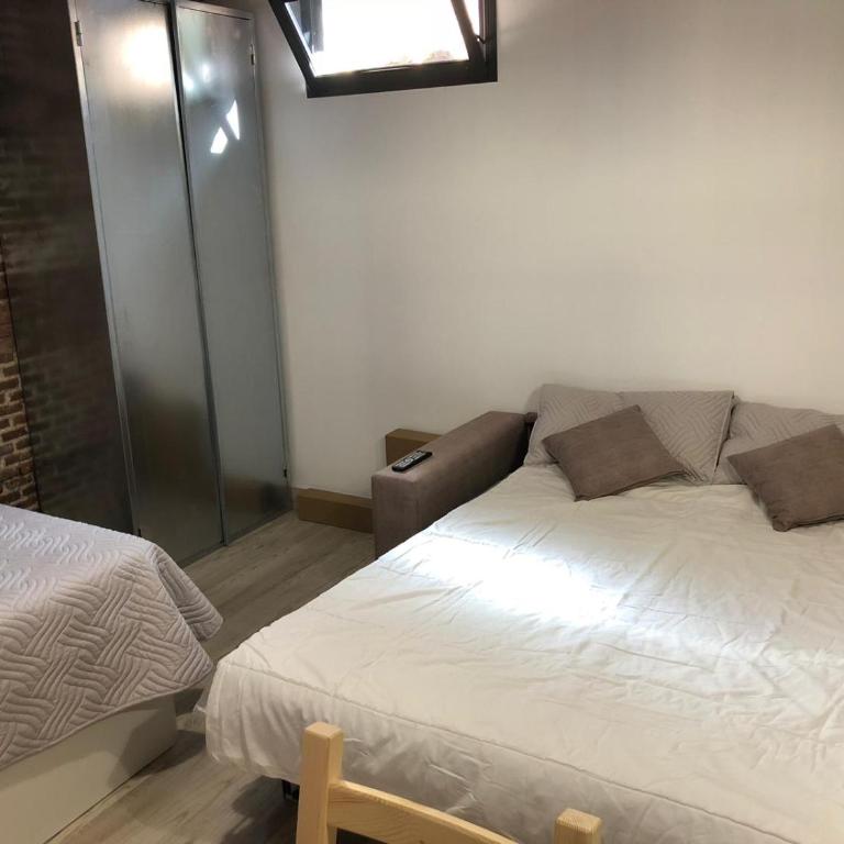 Gran Vía apartamentos de temporada - Basic Studio 4 Pax - 2