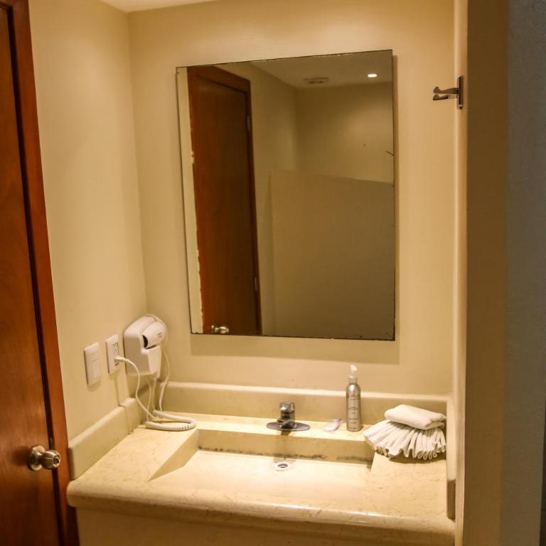 Mishol Bodas Hotel & Beach Club Acapulco Diamante - Suite Superior con vistas al mar - 2