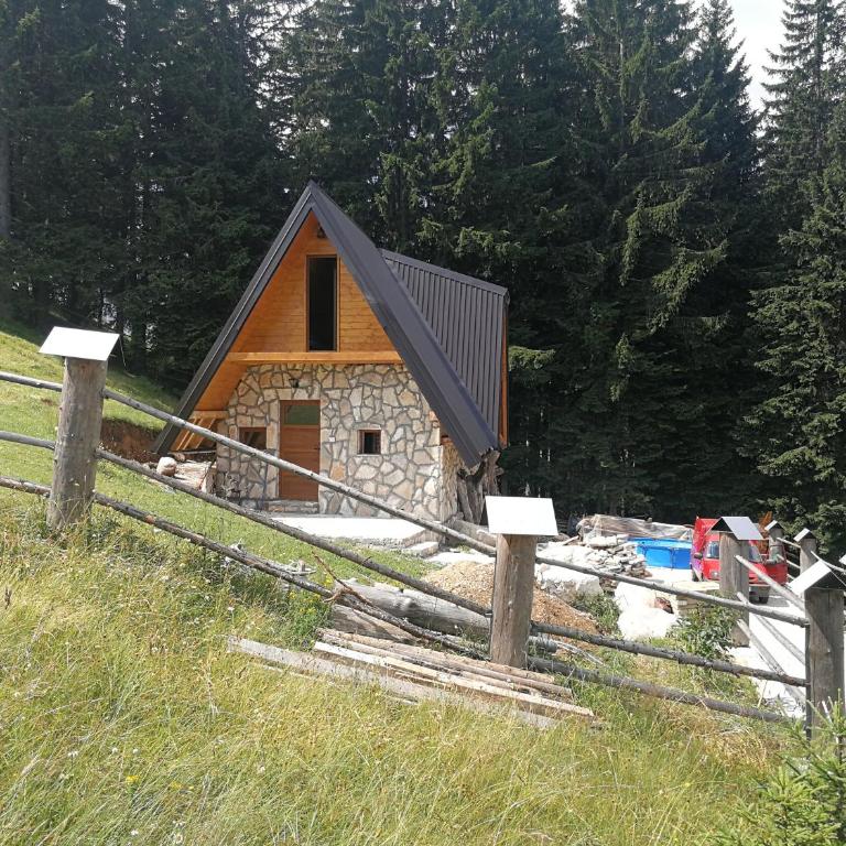 Guesthouse Planinarski dom Neviđen'o - Apartment with Balcony - 1