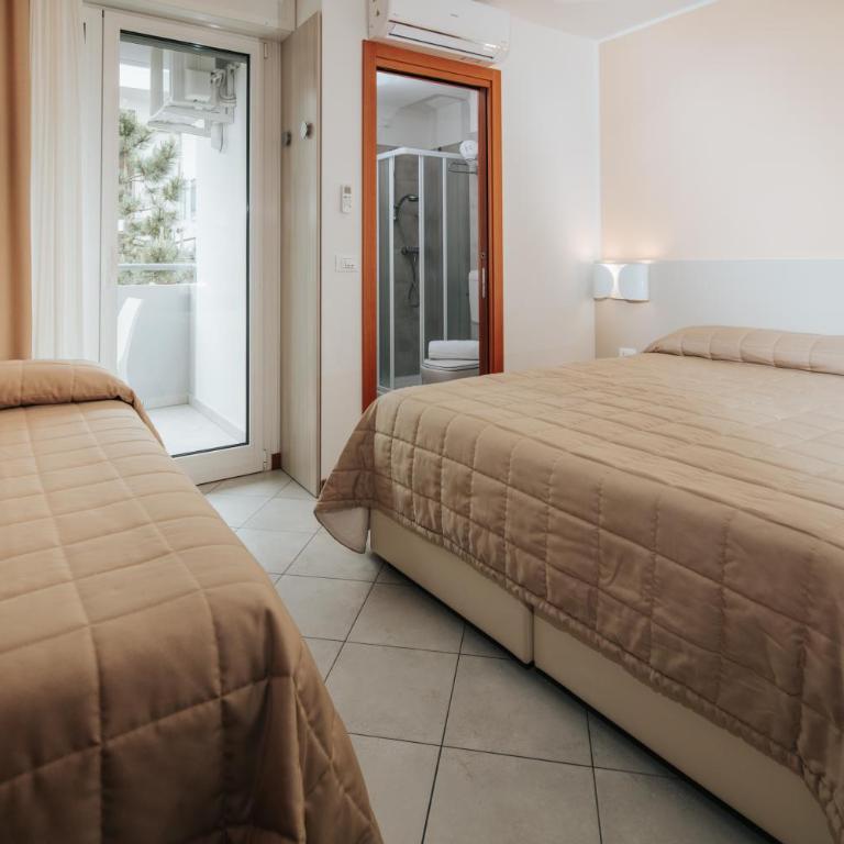 Hotel Meublè Zenith - Camera Tripla Deluxe - 1