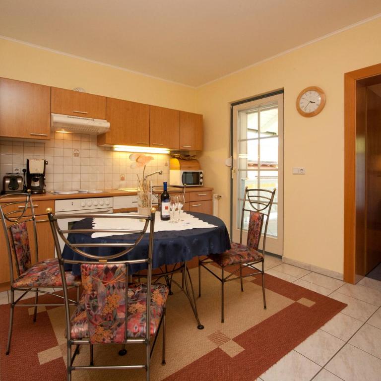 Seevilla Nina - Apartment mit 1 Schlafzimmer und Seeblick - 14