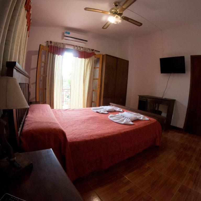 Hotel Gloria - Habitación cuádruple - 5