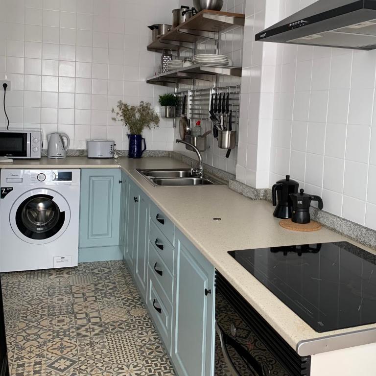 Slow Room Valencia - Double Room with Shared Bathroom and Shared Terrace - 11