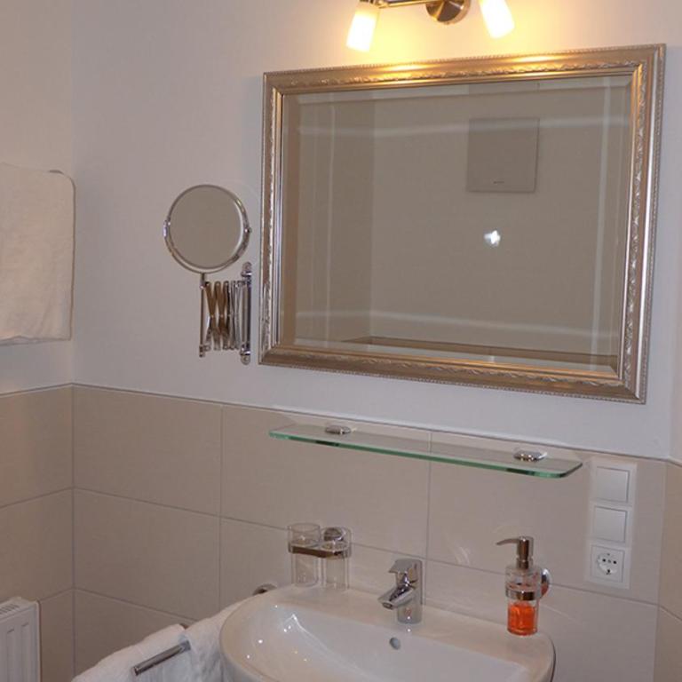 Alpenapart Marina - Apartment - Dachgeschoss - 2