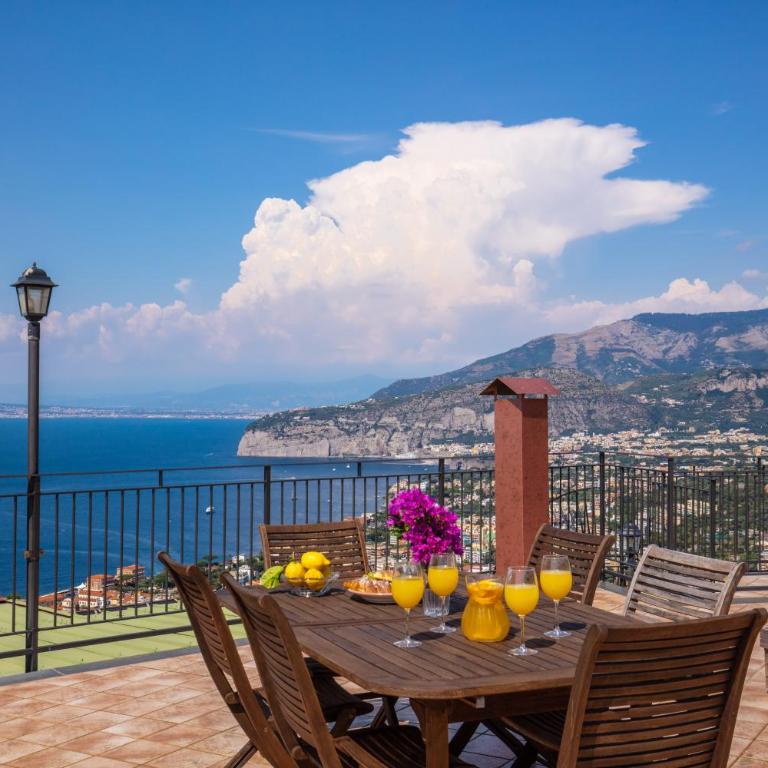 Heart and Soul of Sorrento - Villa with Sea View - 13