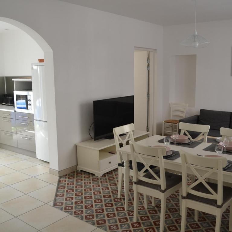 La Bulle familles Clim, wifi, airport shuttle,tout à pied - Haus mit 3 Schlafzimmern - 2
