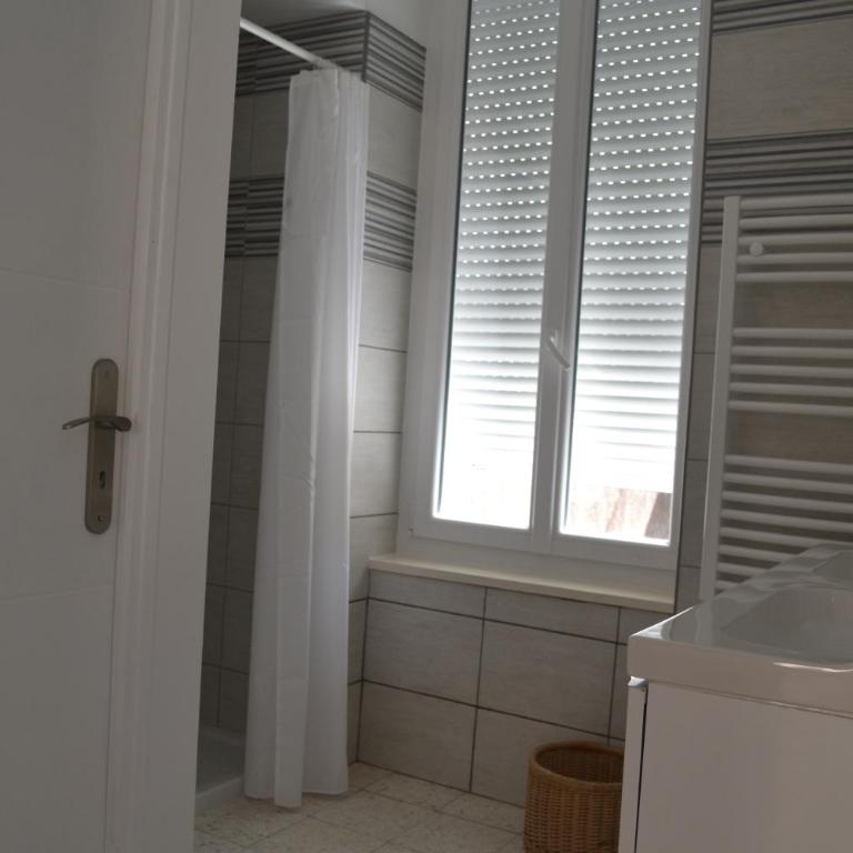 La Bulle familles Clim, wifi, airport shuttle,tout à pied - Haus mit 3 Schlafzimmern - 27