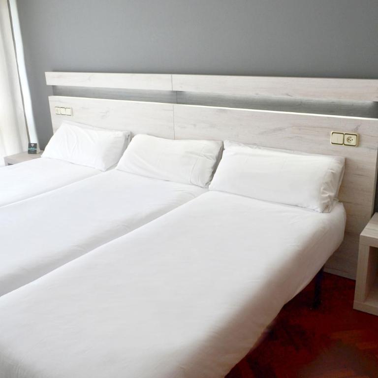 Alda Puerta Coruña - Habitación Triple - 6