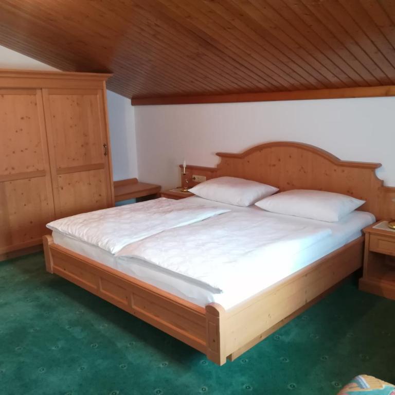 Gästehaus Toferer - Penthouse-Apartment - 12
