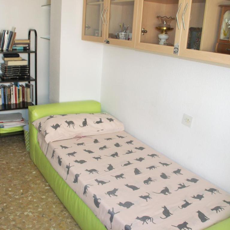 LOLA - Single Room - 2