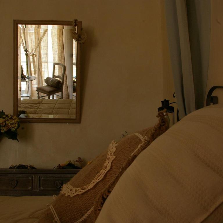 Serapo Bed and Breakfast - Camera Standard Matrimoniale/Doppia con Letti Singoli con Bagno Privato Esterno - 2