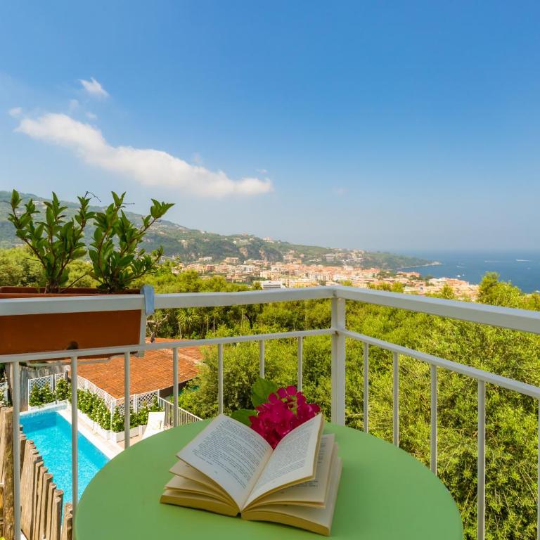 Villa Sorrento Flats - Villa with Private Pool - 35