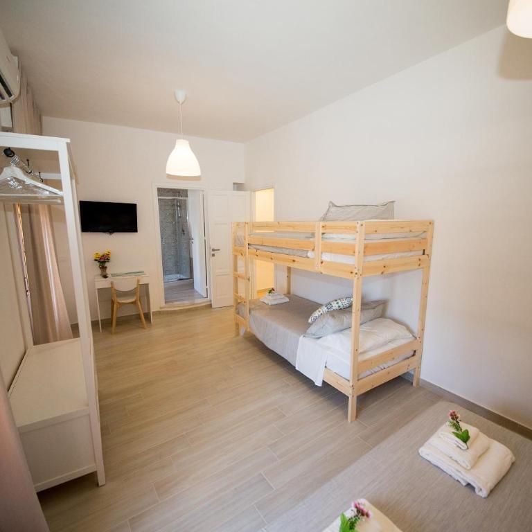 La Balestra B&B - Double or Twin Room with Extra Bed - 6