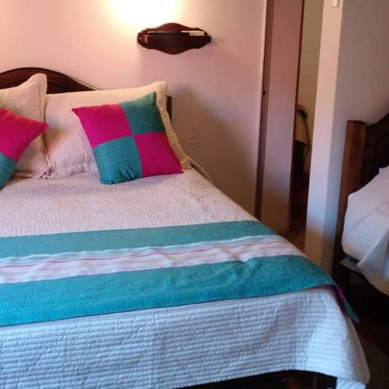 Hostal Casa Blanca - Habitación Triple con baño privado - 12