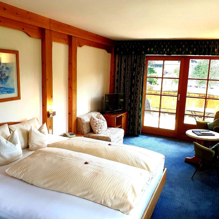 Hotel Alpin - Doppelzimmer mit Balkon - 18
