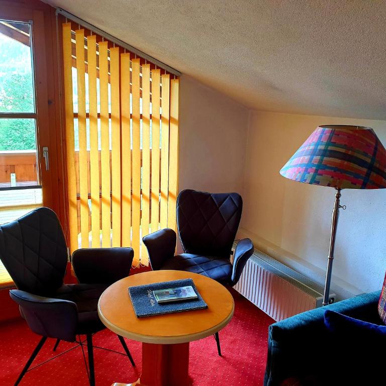 Hotel Alpin - Doppelzimmer mit Balkon - 16