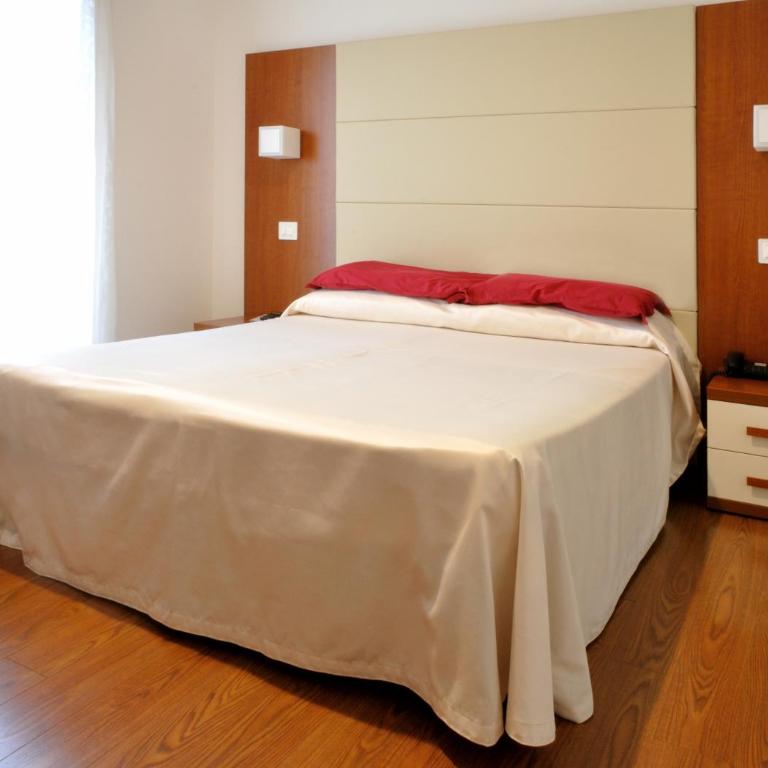 Hotel Mezzaluna - Classic Double Room - 3