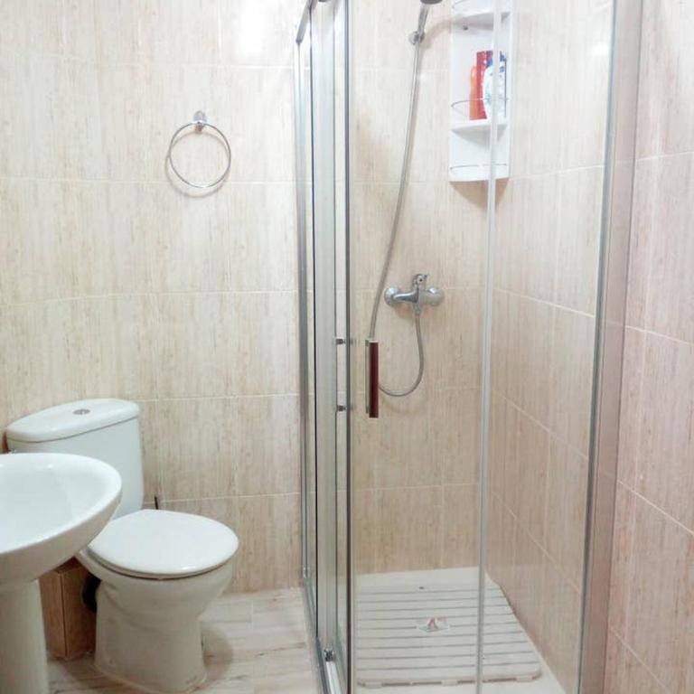 Piso cerca de la playa victoria (450m aprox) - Apartamento de 3 dormitorios - 3