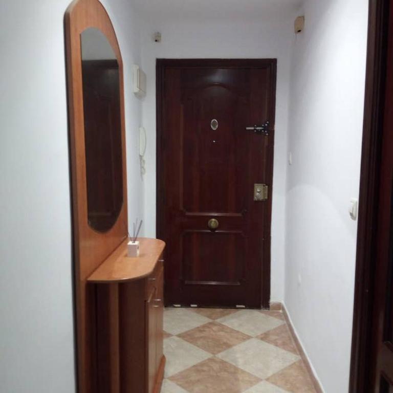 Piso cerca de la playa victoria (450m aprox) - Apartamento de 3 dormitorios - 8
