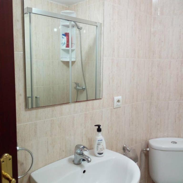 Piso cerca de la playa victoria (450m aprox) - Apartamento de 3 dormitorios - 12