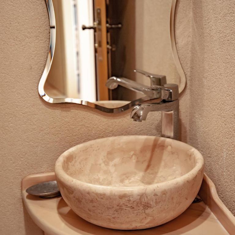 Palazzo Radomiri Heritage Boutique Hotel - Small Double Room - 5