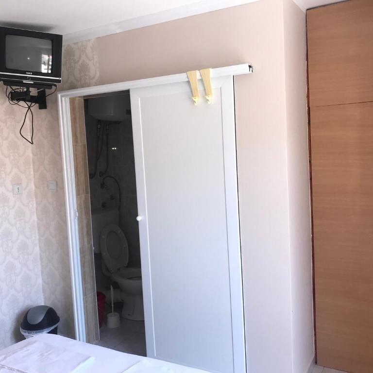 Apartments Batalo - Deluks Dvokrevetna Soba sa Bračnim Krevetom i Balkonom - 6
