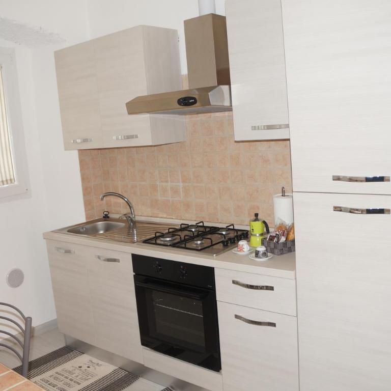 affittacamere BABY - Camera Matrimoniale con Bagno Privato - 3