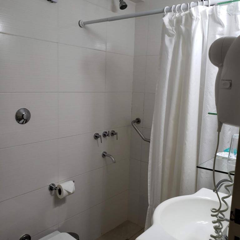 Hotel Continental - Habitación Triple - 1