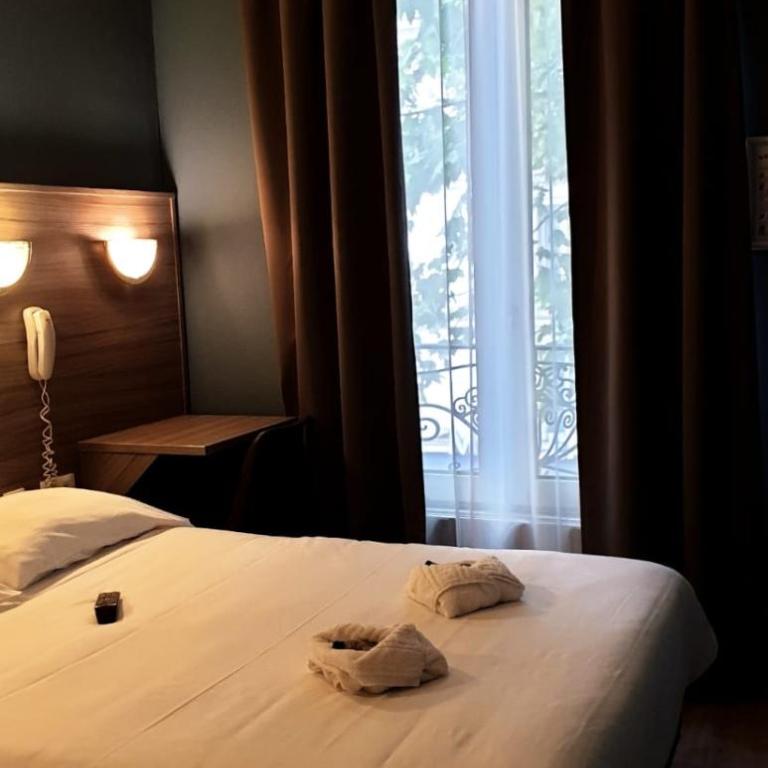 HOTEL PARIS PANAM-PERE LACHAISE-PLACE GAMBETTA-HOPITAL TENON-REPUBLIQUe - Chambre Double - 4