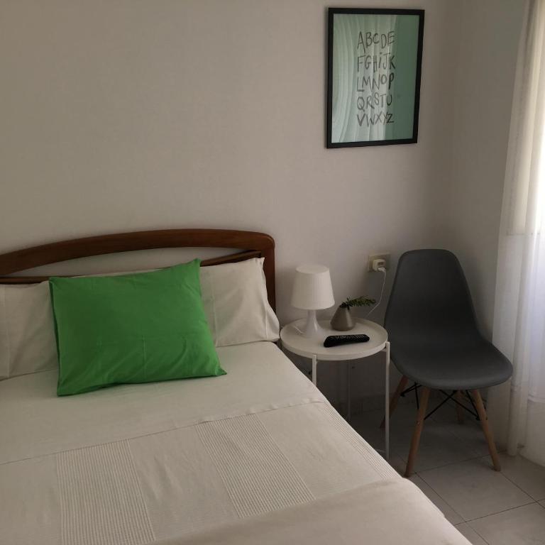 Pension Rosalia de Castro - Habitación Individual con baño - 2