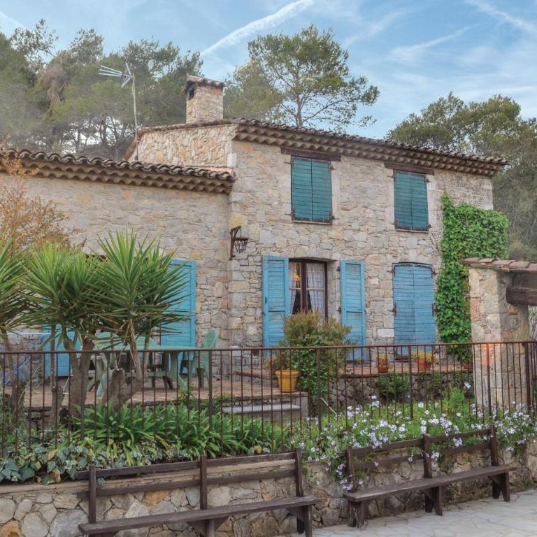 Awesome Home In La Roquette Sur Siagne - Maison de Vacances 3 Chambres - 10
