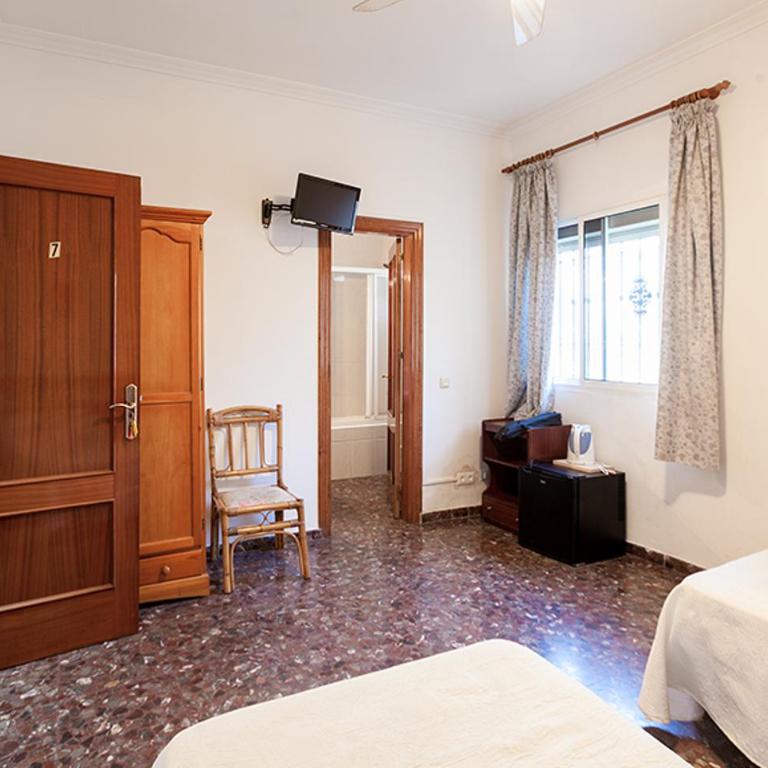 Hostal Sol y Mar - Habitación Triple - 6
