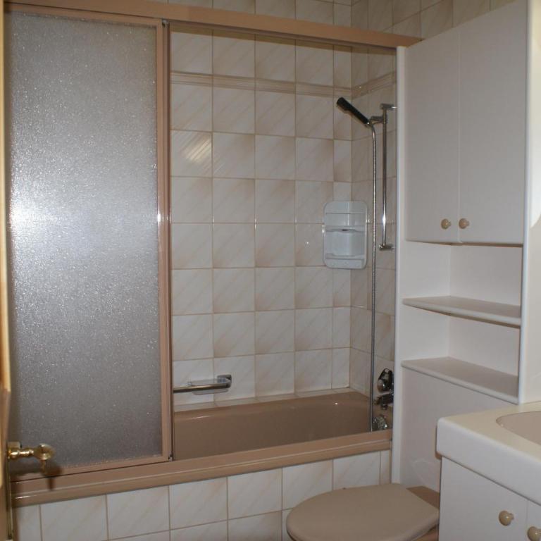 Des Alpes - Apartment mit 1 Schlafzimmer, Balkon und Bergblick - 10