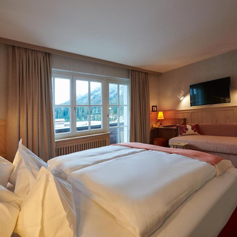 Boutique-Hotel Schmelzhof - Superior Doppelzimmer mit Balkon - 4