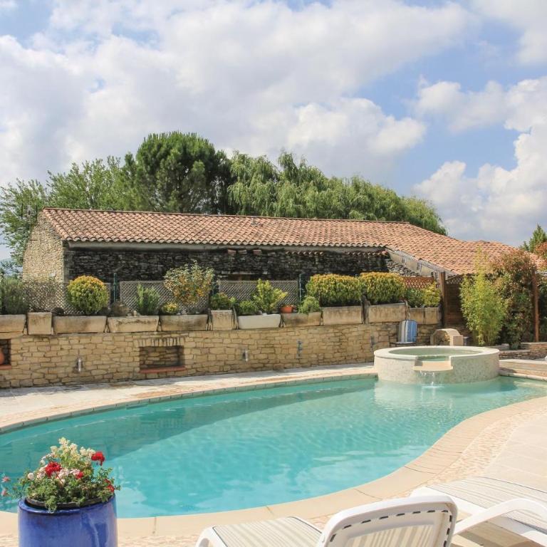 Amazing Home In Gordes - Three-Bedroom Vacation Home - 7