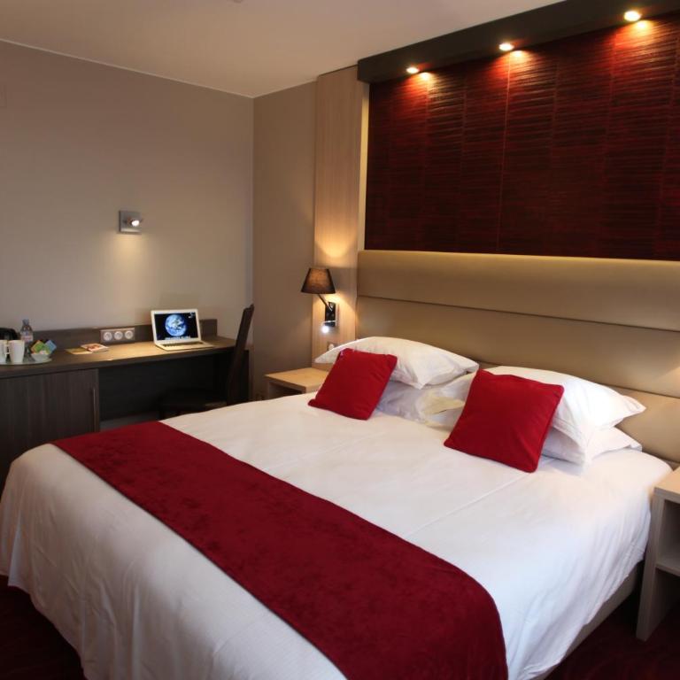 Hôtel Les Trois Roses, Meylan Grenoble - Chambre Deluxe Double ou Lits Jumeaux - 5