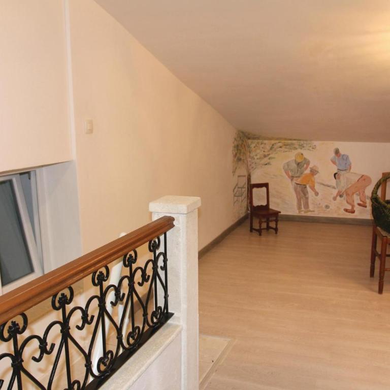 Amazing Home In Gordes - Three-Bedroom Vacation Home - 25