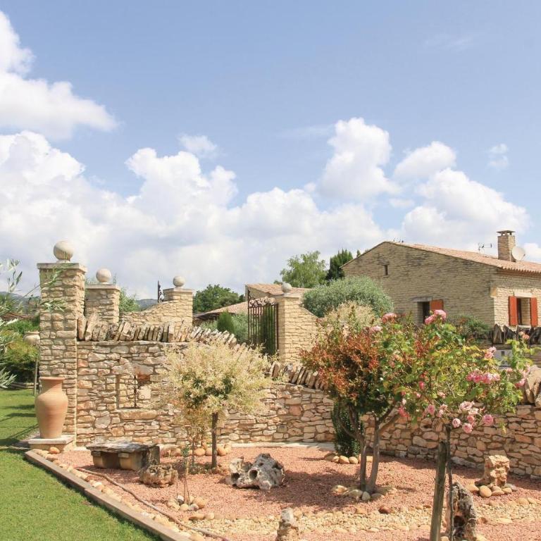 Amazing Home In Gordes - Three-Bedroom Vacation Home - 20