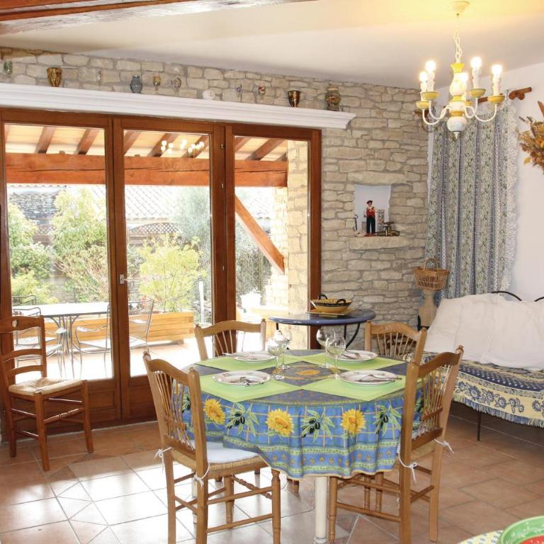 Amazing Home In Gordes - Three-Bedroom Vacation Home - 21