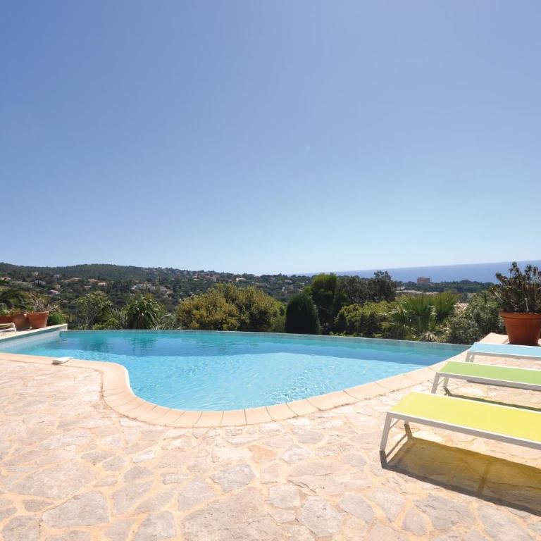 Bella Casa A Les Issambres - Casa Vacanze con 4 Camere da Letto - 9